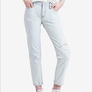 NWT - Levi’s 501 Tapered Ripped Jeans